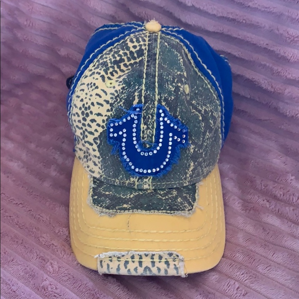 True Religion vintage trucker hat